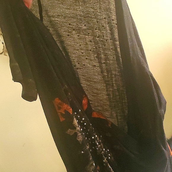 Affliction, Black and Orange Burnout V-Neck Short Sleeve T-Shirt, Size L… - Picture 7 of 8